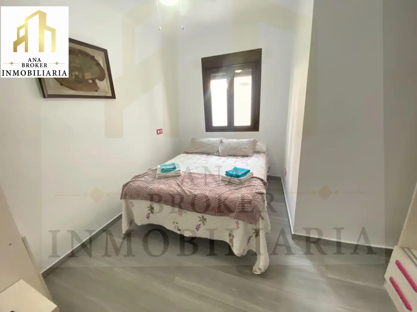 Dormitori de Casa o xalet en venda en Ronda amb Aire condicionat, Terrassa i Moblat