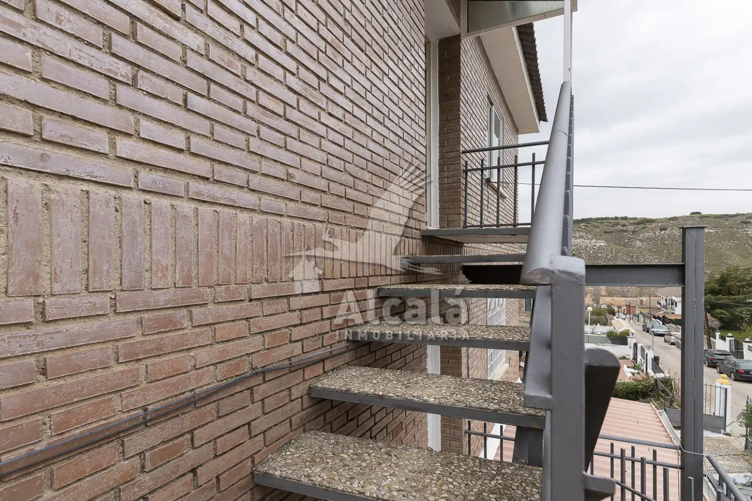 Vista exterior de Casa o xalet en venda en Villalbilla amb Aire condicionat, Calefacció i Jardí privat