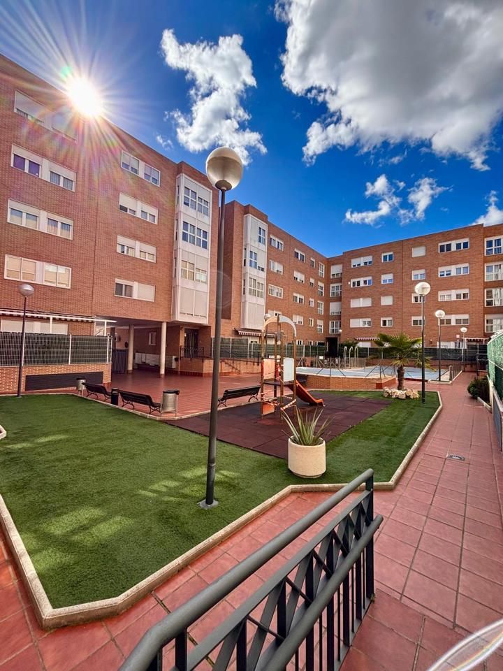 Vista exterior de Pis en venda en Torrejón de Ardoz amb Aire condicionat, Calefacció i Traster