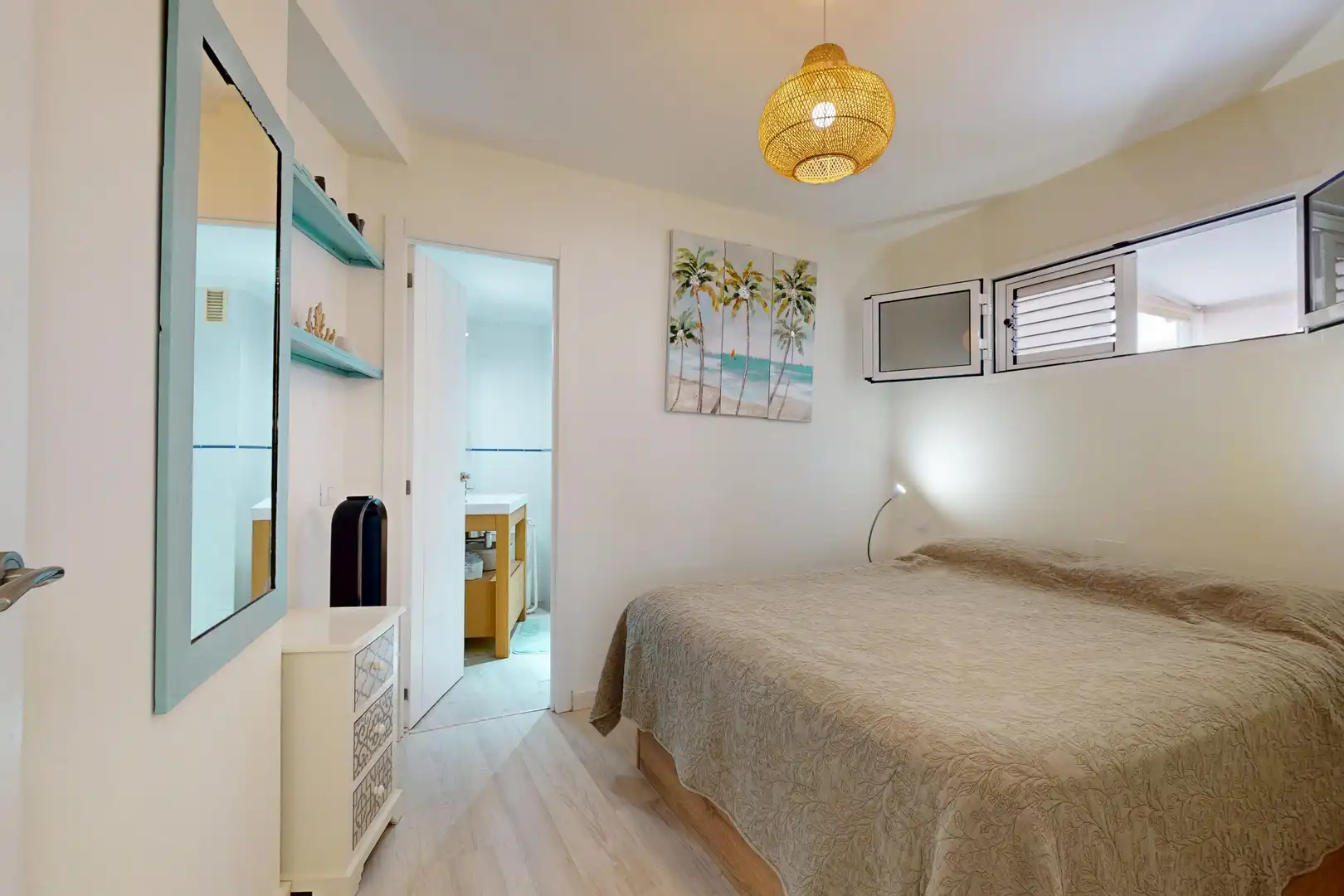 Habitación de Ático de alquiler en Las Palmas de Gran Canaria con Calefacción, Terraza y Amueblado