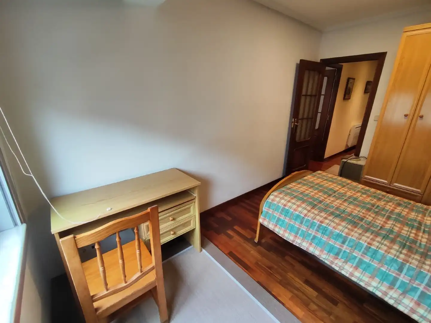 Habitación de Piso de alquiler en A Coruña Capital  con Calefacción y Amueblado