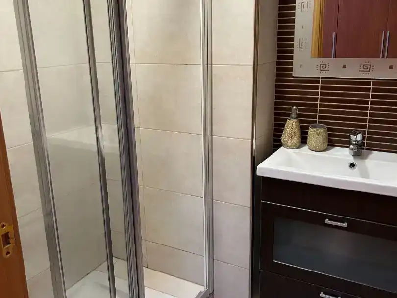 Badezimmer von Wohnung zur Miete in Tudela mit Klimaanlage und Balkon