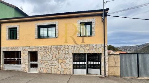 Foto 2 de Casa o xalet en venda a Calle Villarín, 12, La Pola de Gordón , León