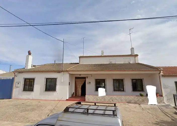 Exterior view of Houses for sale in Viveros