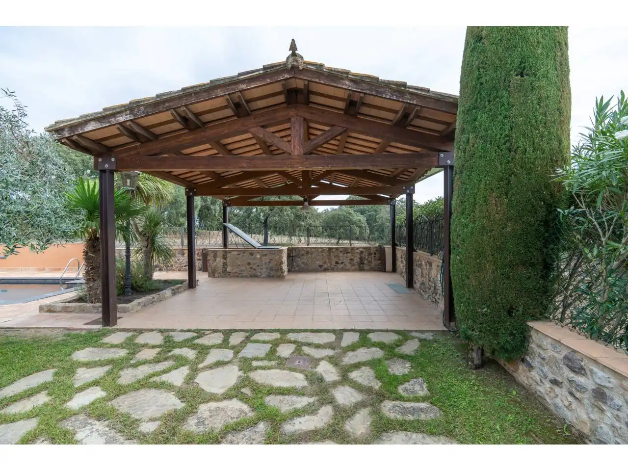 Terrassa de Finca rústica de lloguer en Garrigàs, Girona