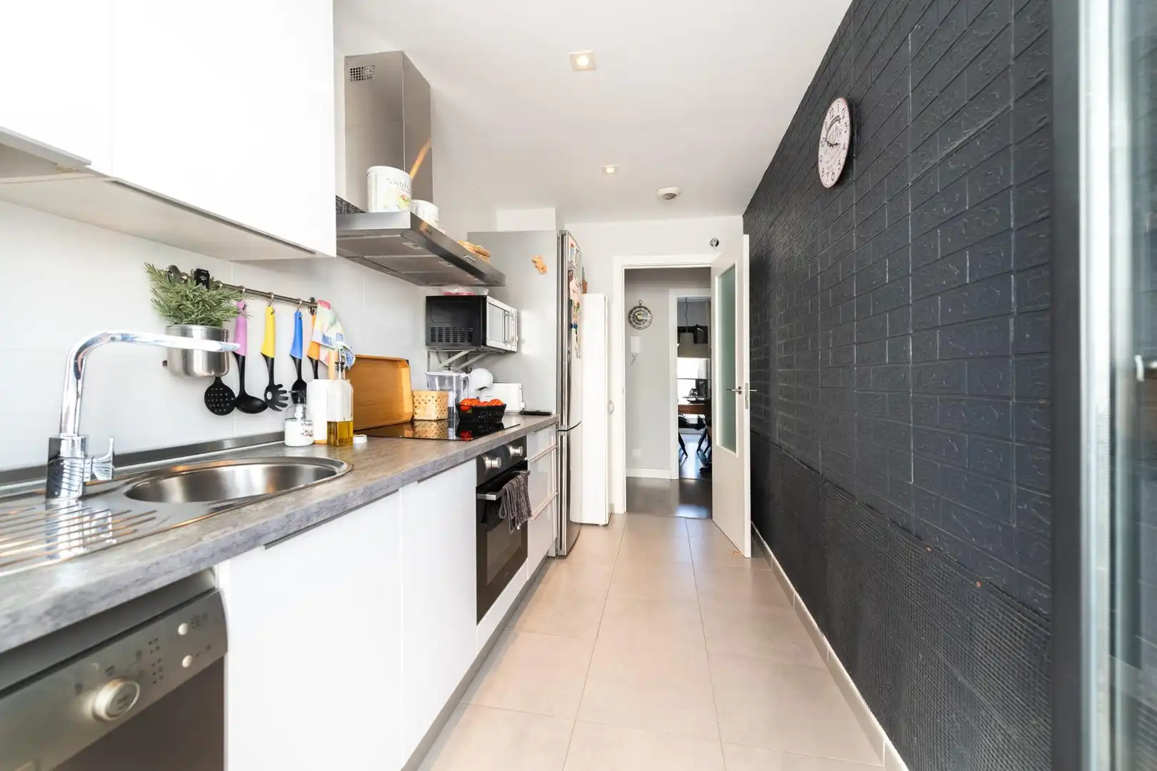 Cocina de Ático en venta en Rincón de la Victoria con Terraza, Trastero y Piscina comunitaria