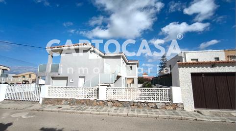 Foto 2 de Casa o xalet en venda a Calle Lagunas de Ruidera, Los Urrutias, Murcia