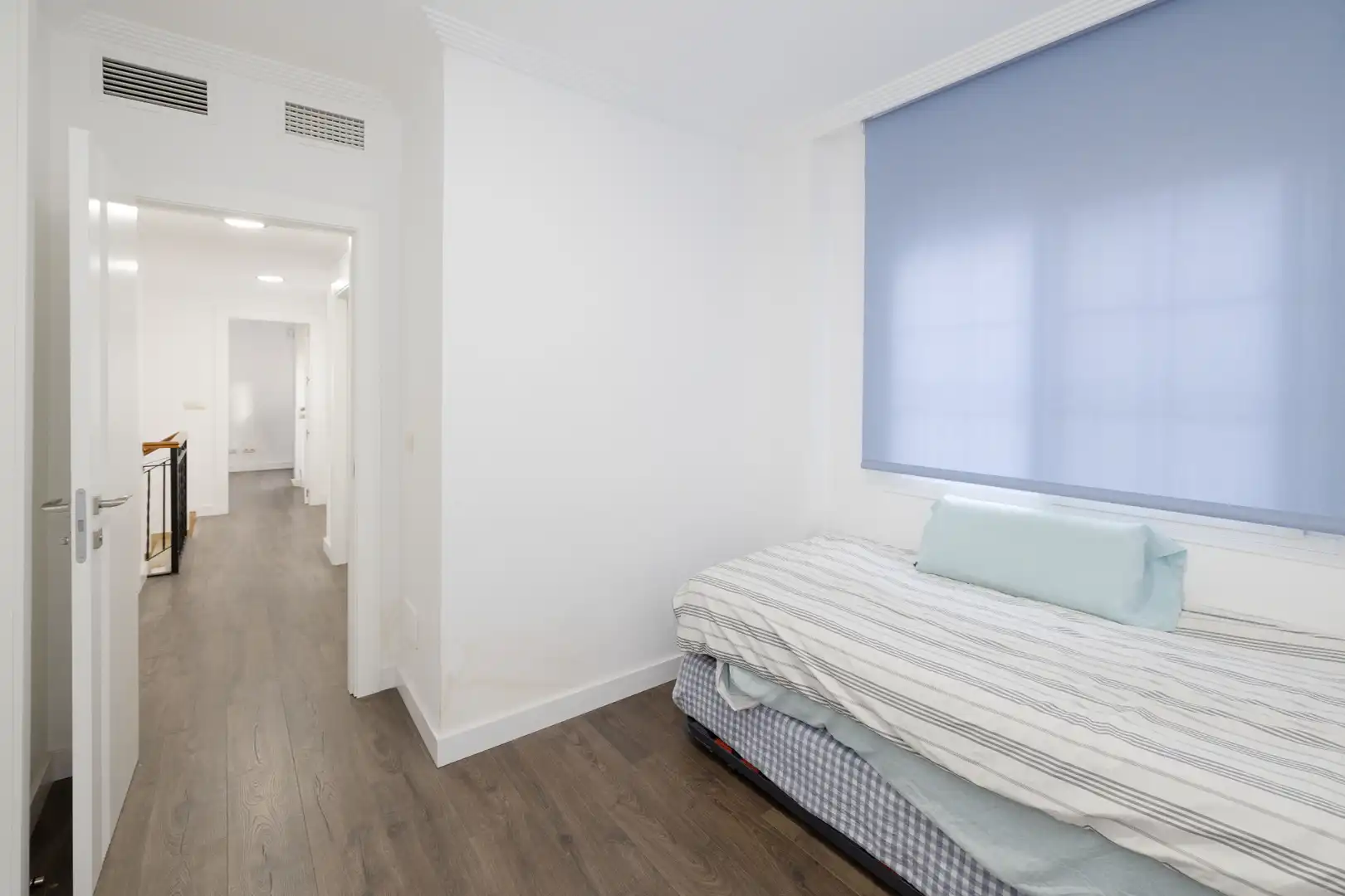 Detached house with pool for sale in Calle Lorenzo Valla, imagen 36