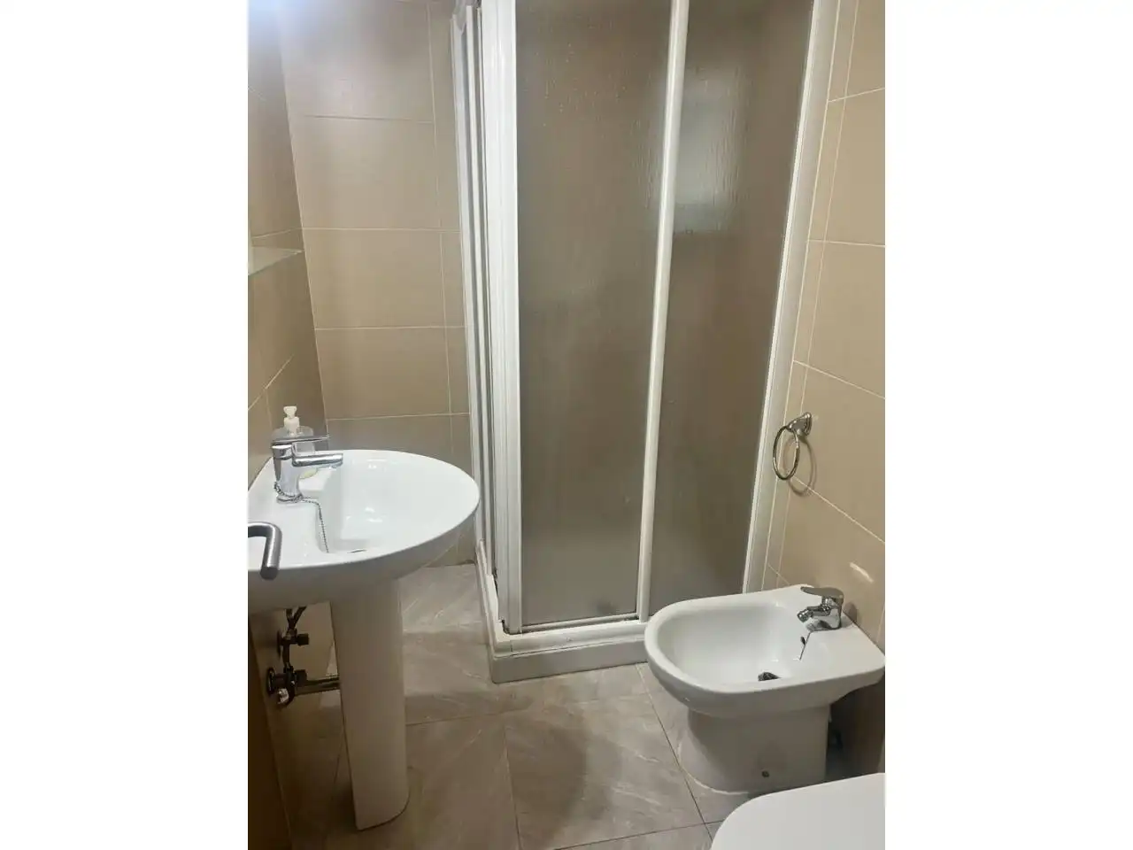 Badezimmer von Wohnung zum Verkauf in Cádiz