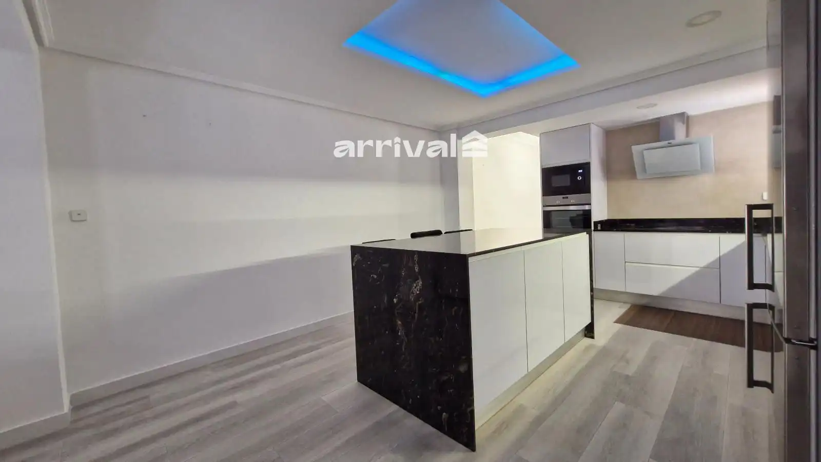 Cocina de Piso de alquiler en Valencia con Aire acondicionado, Calefacción y Terraza