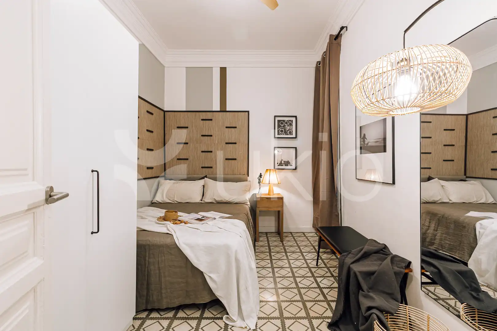 Schlafzimmer von Wohnungen zur Miete in Barcelona mit Heizung, Möbliert und Ofen