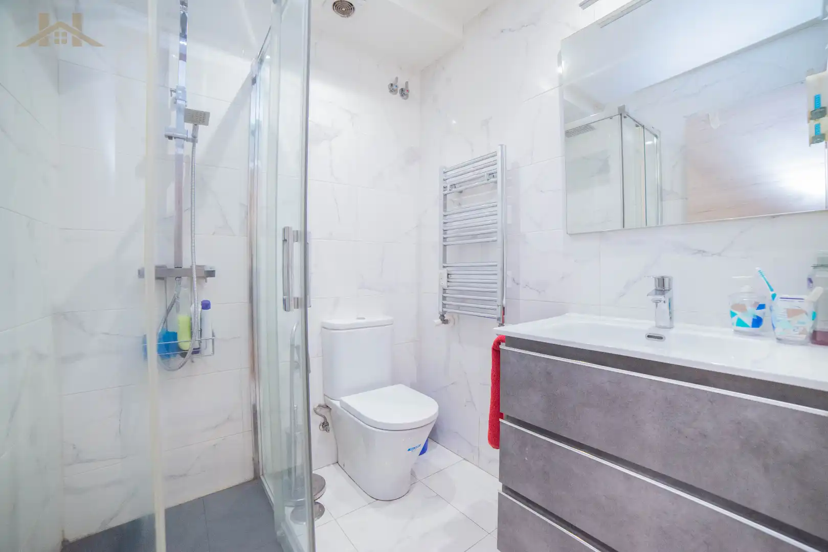 Baño de Piso en venta en Leganés con Aire acondicionado, Calefacción y Terraza