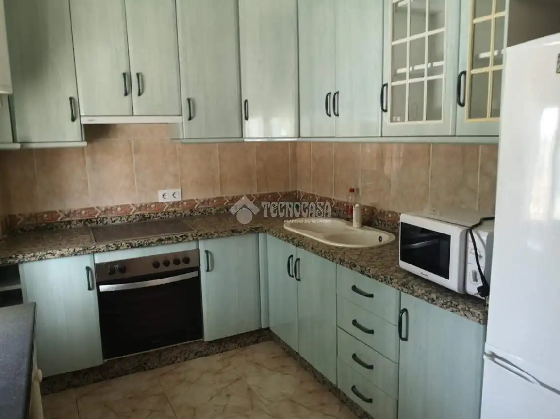 Cuina de Finca rústica en venda en Lucena amb Jardí privat