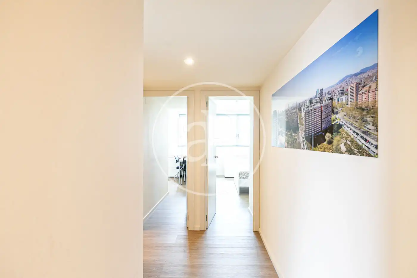 Wohnung zum Verkauf in Barcelona mit Klimaanlage, Heizung und Terrasse