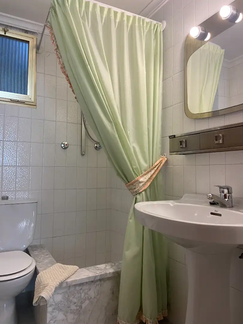 Bathroom of Flat for rent in Benidorm  with Heating, Parquet flooring and Terrace
