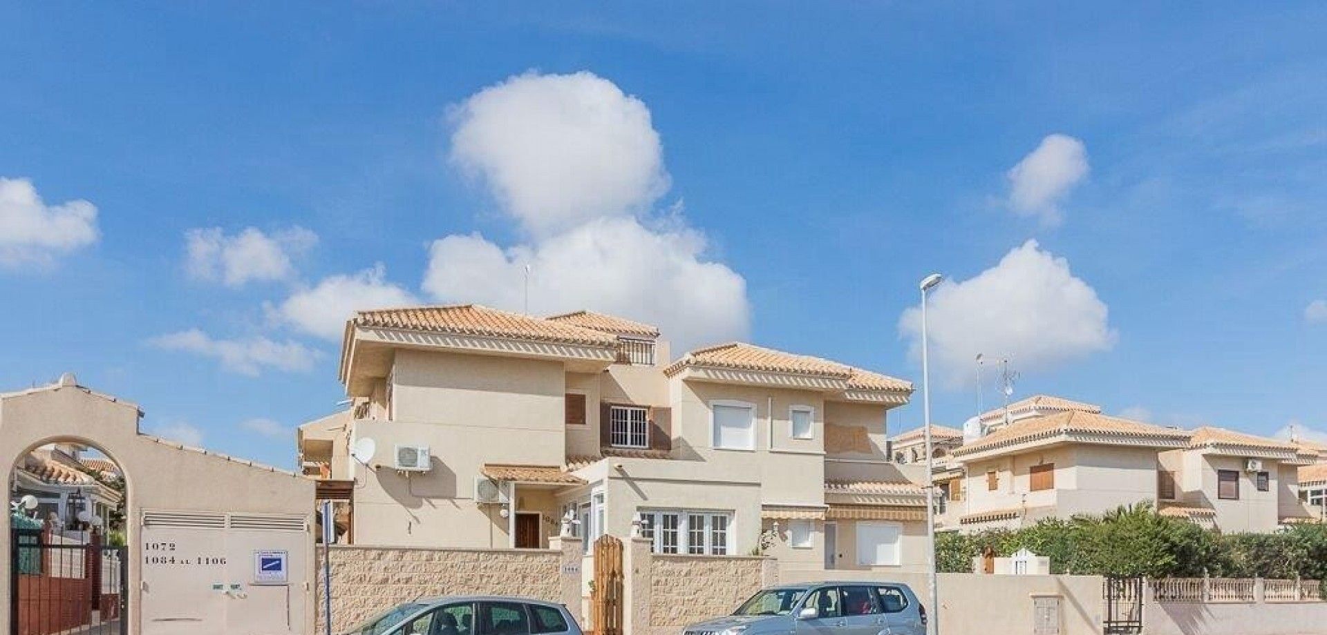 Exterior view of Duplex for sale in Orihuela  with Swimming Pool and Community pool