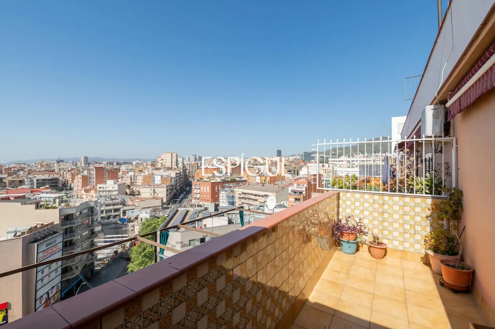 Terrasse von Dachboden zum Verkauf in Barcelona mit Klimaanlage, Heizung und Terrasse