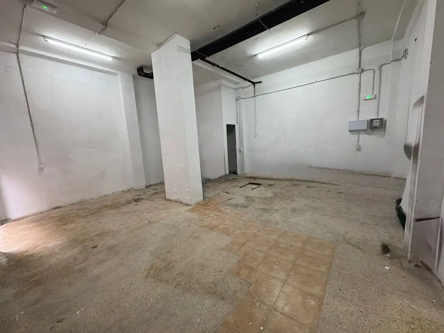 Local en venta en Badalona