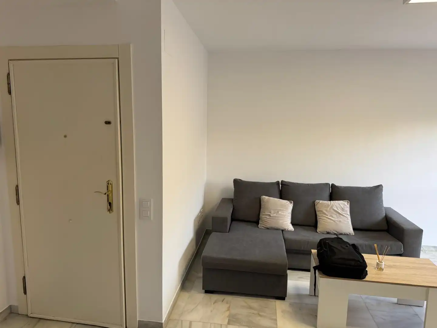 Wohnzimmer von Wohnungen zur Miete in Dos Hermanas mit Klimaanlage, Terrasse und Möbliert
