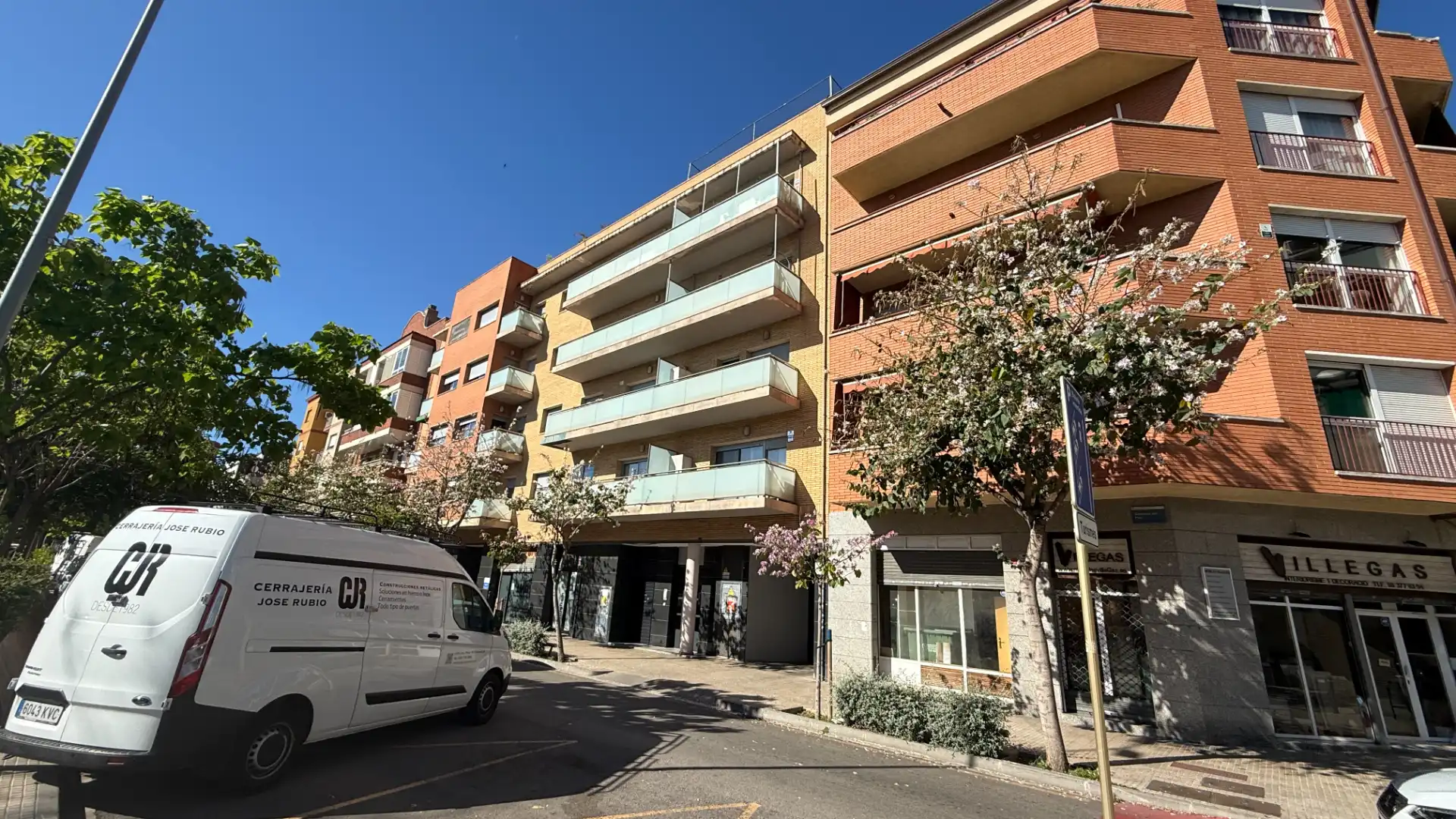 Dúplex en venta en Carretera del Prat, Almeda - El Corte Inglés