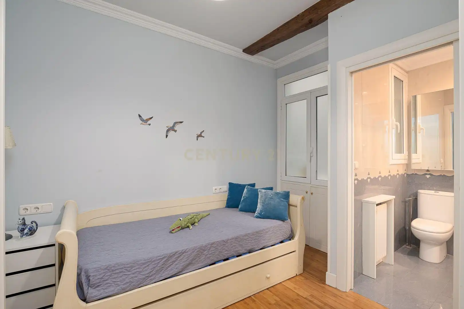 Dormitori de Apartament en venda en Donostia - San Sebastián  amb Forn, Rentadora i Microones