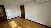 Bedroom of Flat to rent in  Madrid Capital  with Air Conditioner and Terrace