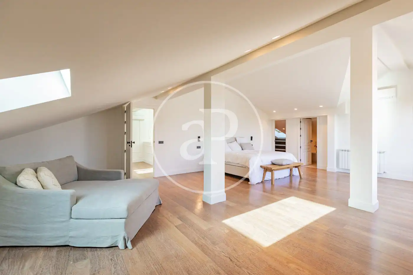 Bedroom of Houses for rent in Madrid  with Air Conditioner, Heating and Private garden