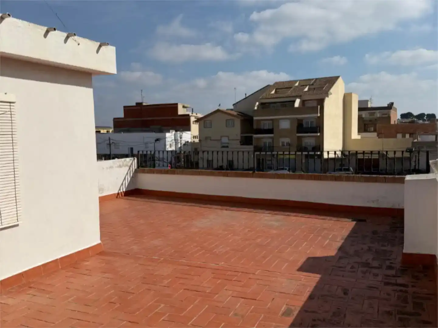 Terrassa de Casa adosada en venda en Riba-roja de Túria amb Aire condicionat i Balcó