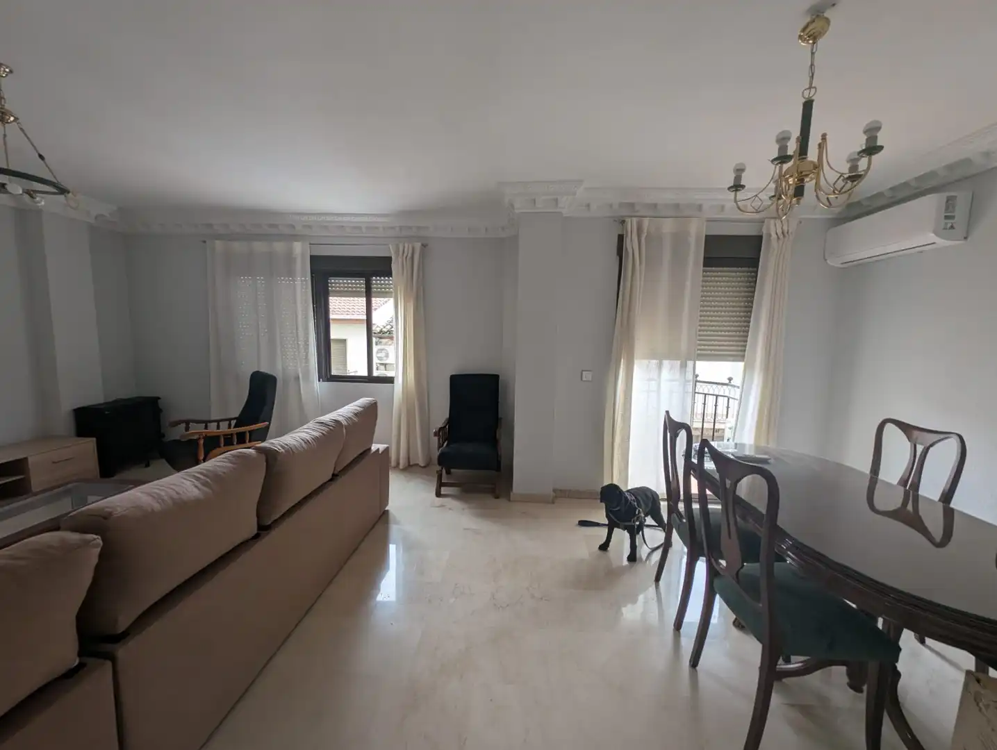 Sala de estar de Piso de alquiler en Alcaudete con Aire acondicionado, Amueblado y Lavadora