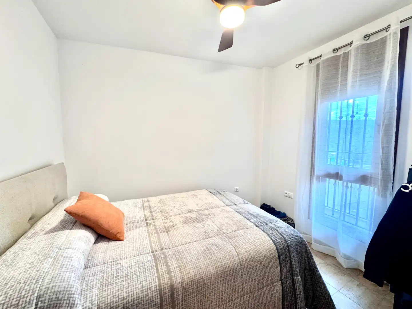 Habitación de Apartamento en venta en Paterna del Río con Terraza, Trastero y Amueblado
