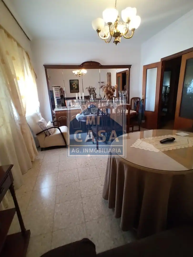 Sala d'estar de Pis en venda en Mérida amb Aire condicionat, Terrassa i Moblat