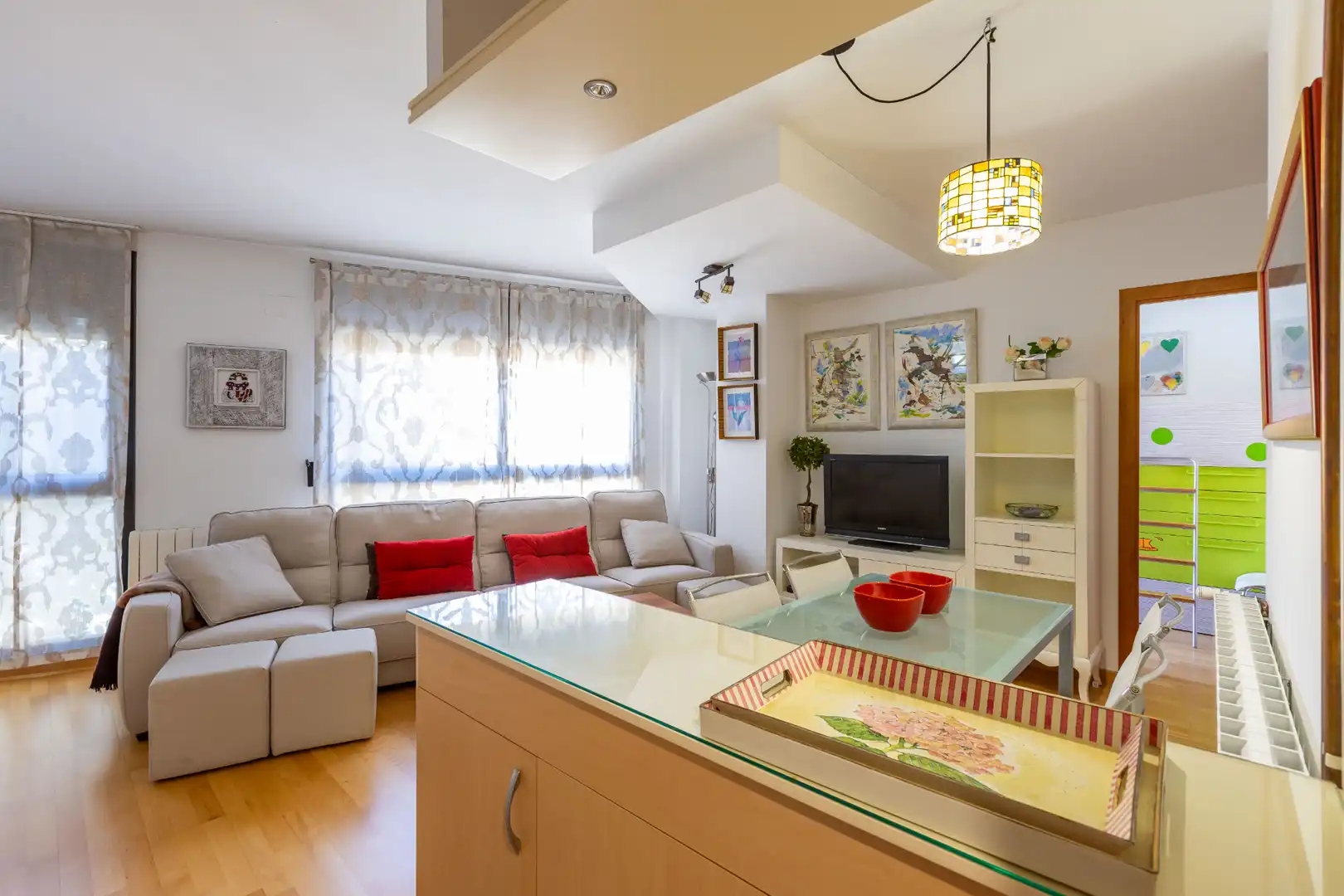 Sala de estar de Dúplex en venta en Gelida con Aire acondicionado, Calefacción y Parquet
