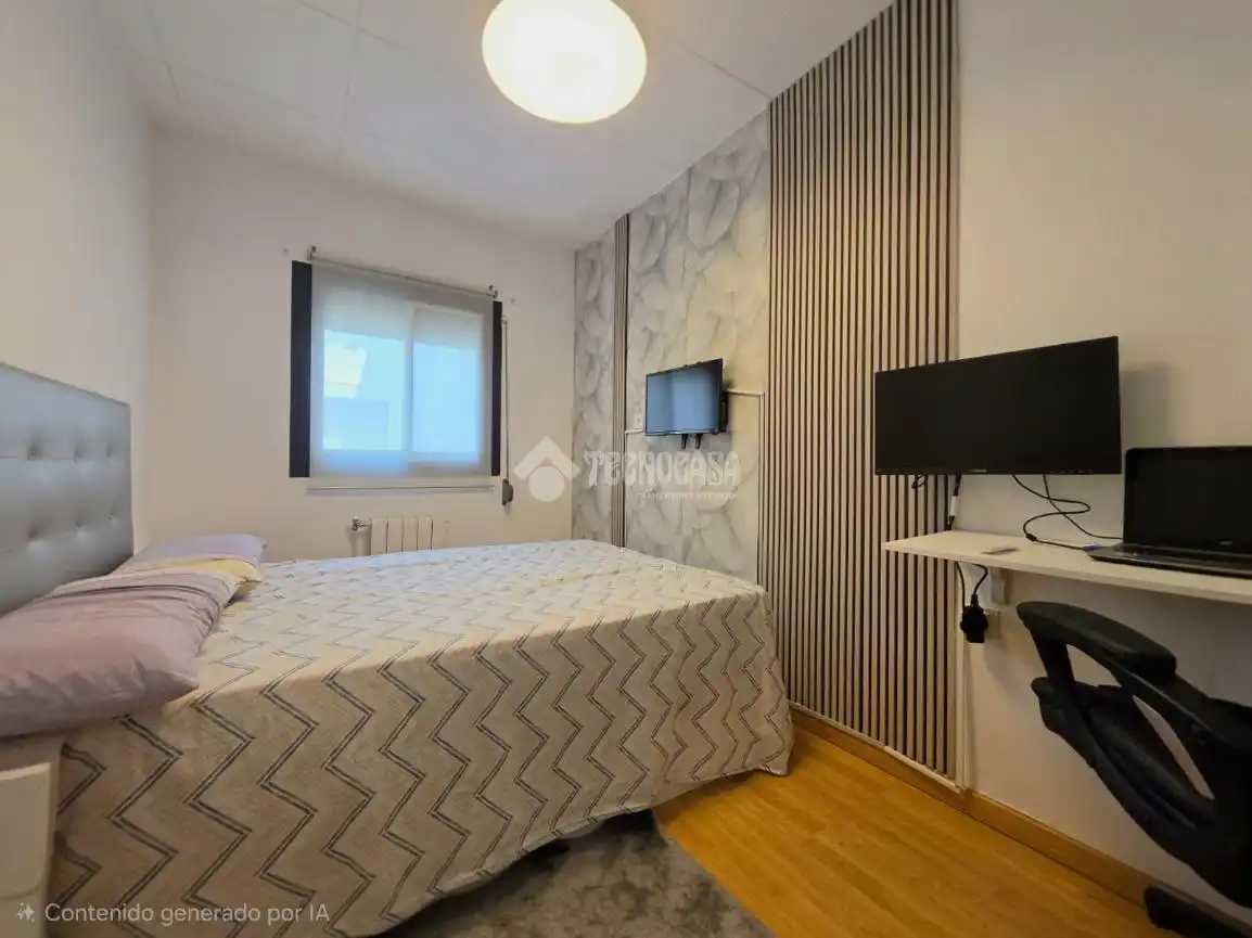 Habitación de Piso en venta en Santa Coloma de Gramenet con Aire acondicionado, Parquet y Terraza