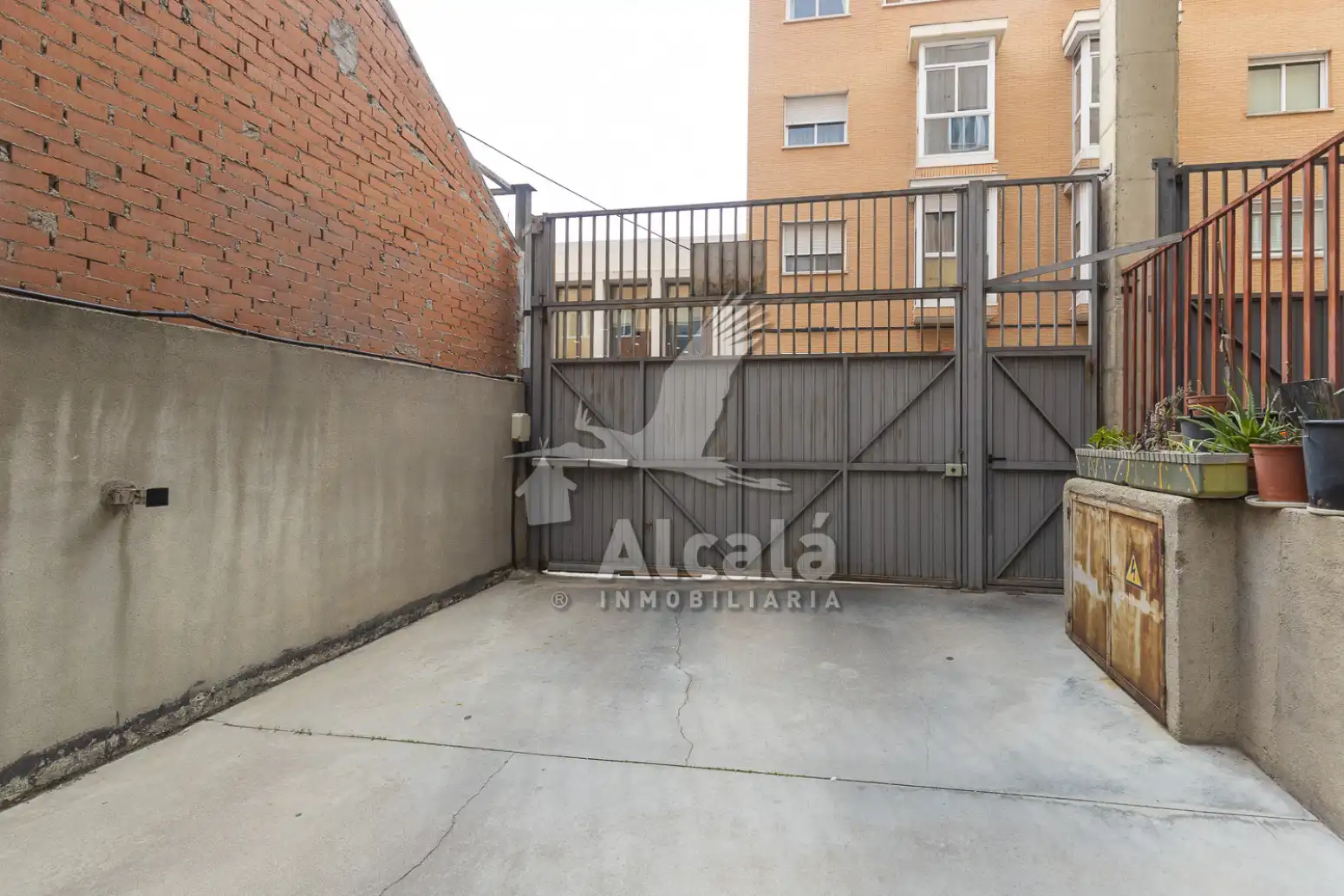 Aparcament de Garatge en venda en Madrid