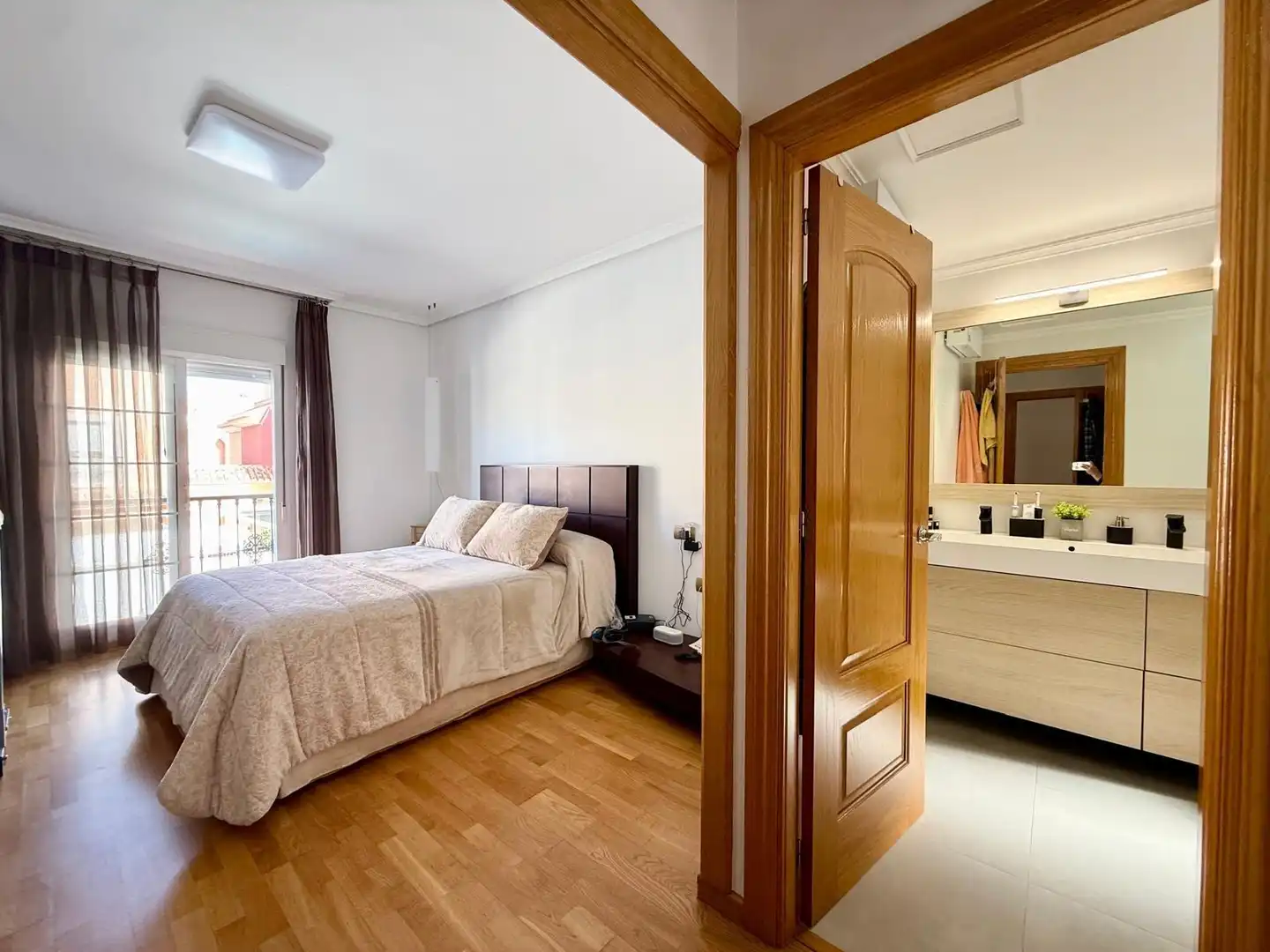 Habitación de Casa adosada en venta en Almería con Aire acondicionado, Jardín privado y Terraza