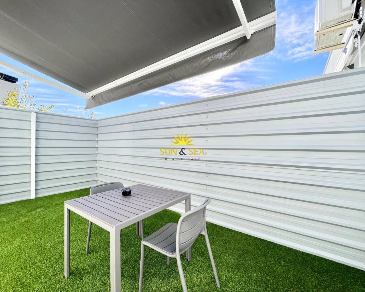 Terraza de Estudio de alquiler en  Murcia Capital con Aire acondicionado, Calefacción y Terraza