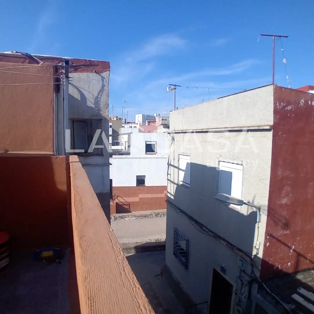 Terrassa de Casa o xalet en venda en Algeciras amb Terrassa