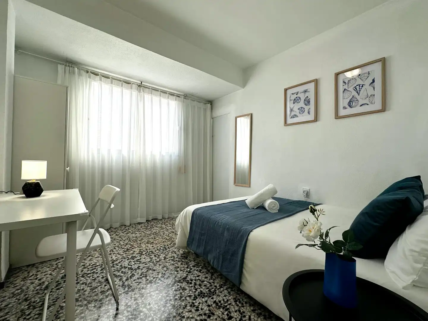 Habitación de Piso para compartir en Valencia con Calefacción, Amueblado y Lavadora