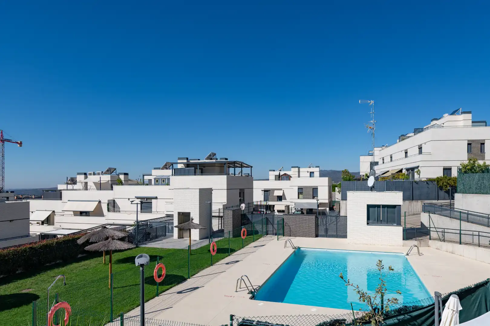 Chalet con piscina en venta en Calle de Pepe Colmenar 45, imagen 24