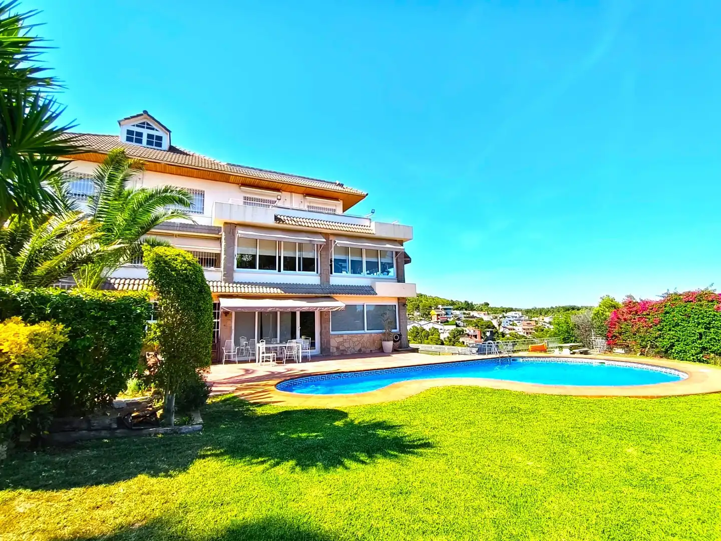 Exterior view of Houses for sale in Castelldefels  with Heating, Private garden and Terrace