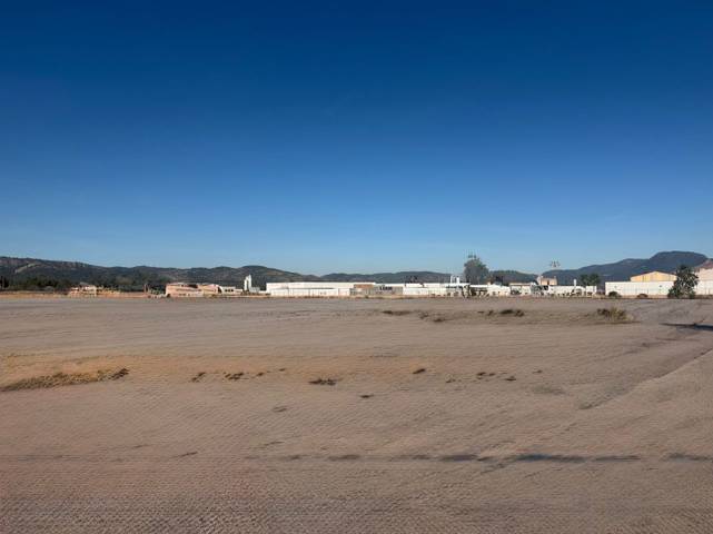 Terreno industrial en Alquiler en Ciutat del Transport - La Salera