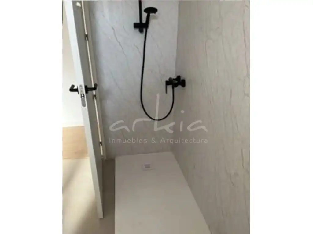 Bany de Pis en venda en Manises