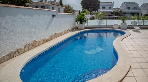 Foto 5 de Casa o xalet en venda a Cap Ras - Creus - Falconera, Empuriabrava