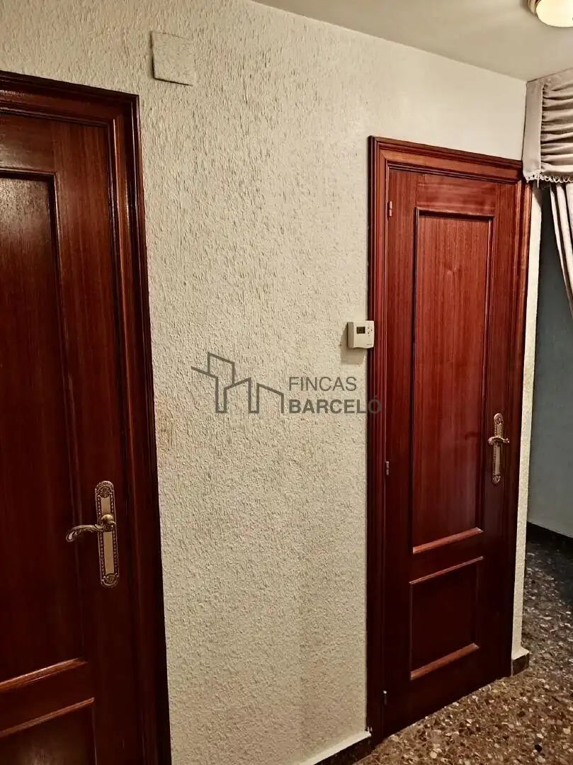 Casa adosada en venta en Tauste