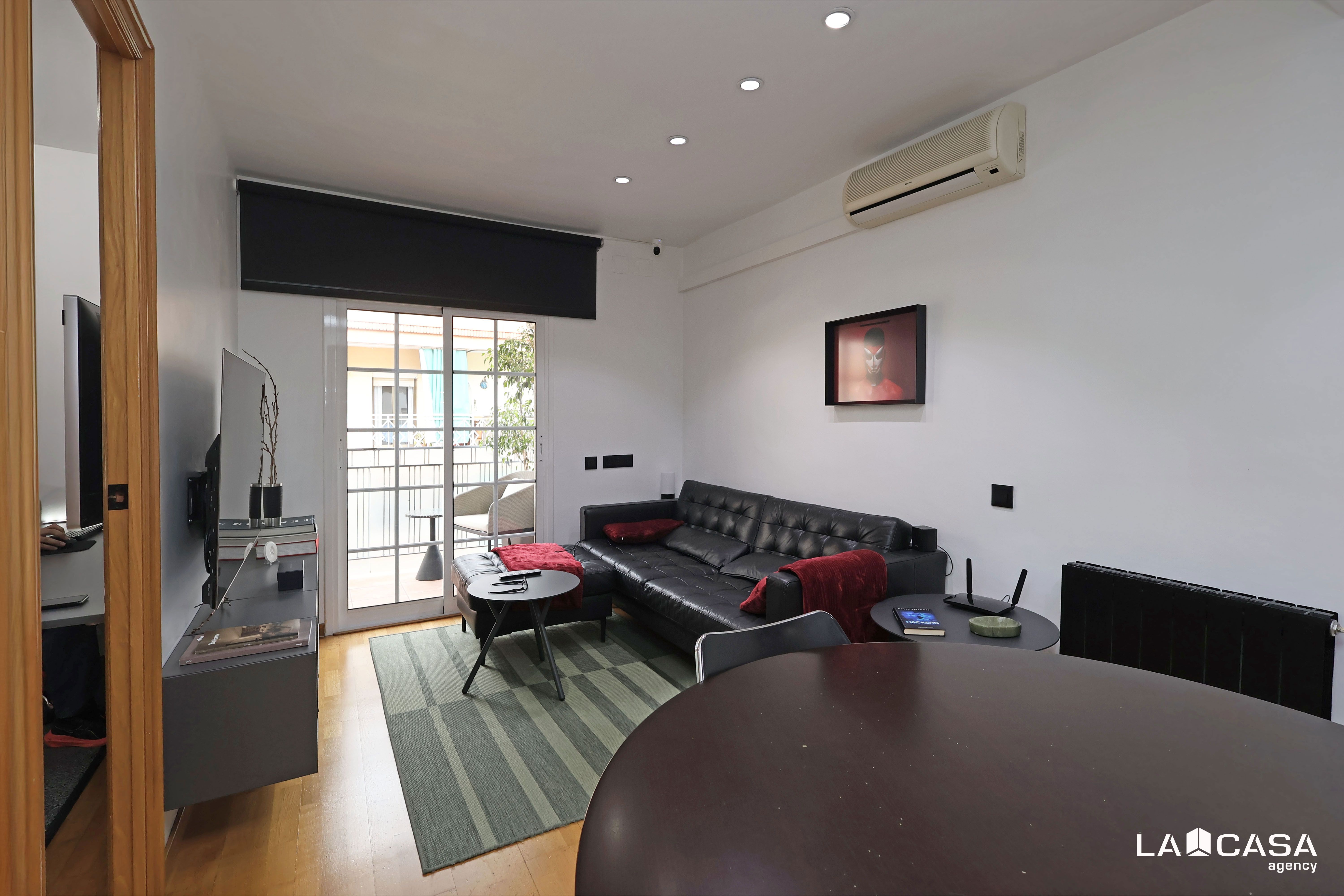 Living room of Flat for sale in Esplugues de Llobregat  with Heating and Balcony