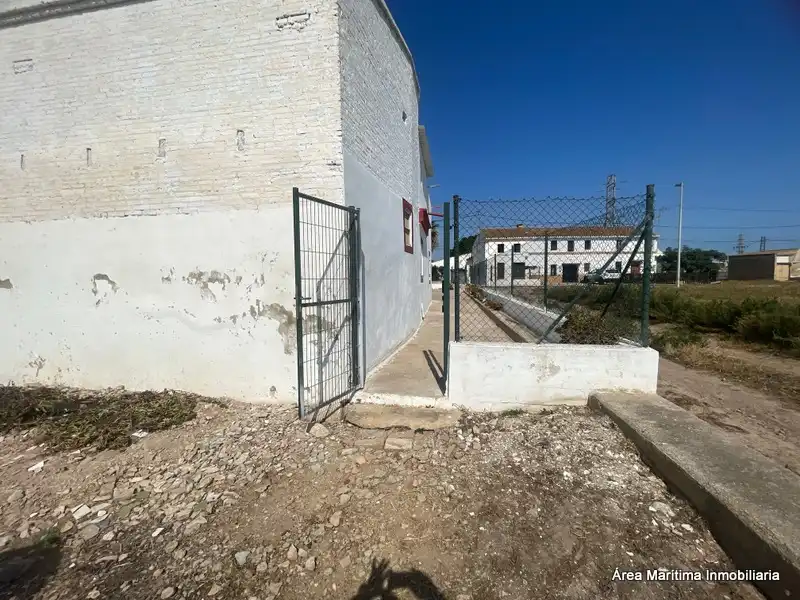 Vista exterior de Casa o xalet de lloguer en Valencia amb Terrassa, Traster i Moblat