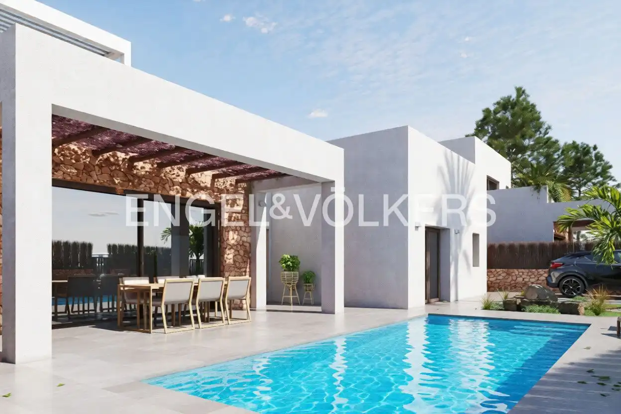 Piscina de Casa o xalet en venda en Orihuela amb Aire condicionat, Calefacció i Jardí privat