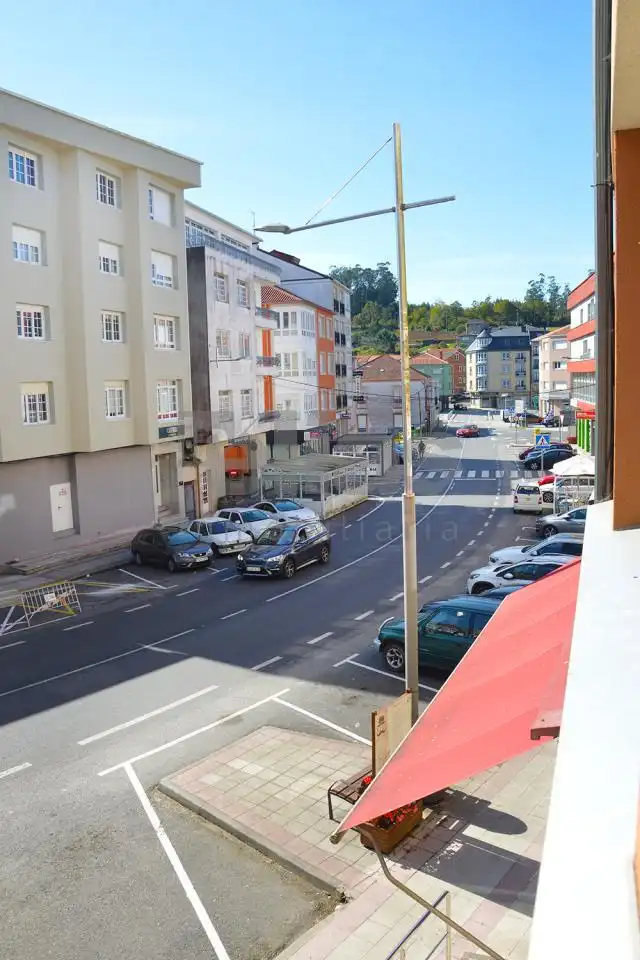 Vista exterior de Pis en venda en Zas amb Terrassa i Moblat