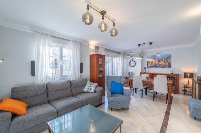 Casa adosada en Venta en Carretera  en Ogíjares