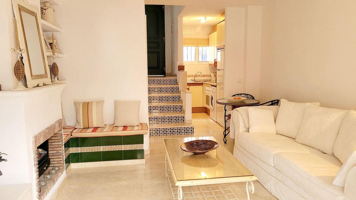 Living room of Single-family semi-detached for sale in Benalmádena  with Heating, Terrace and Swimming Pool